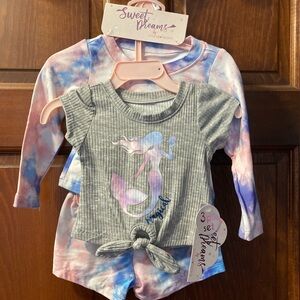 Girls 3 Piece Pajama Set. NWT.‎